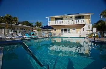 הולמס ביץ' White Sands Beach Resort מראה חיצוני תמונה